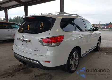 2014 Nissan Pathfinder Platinum z USA, uszkodzony, nr VIN 5N1AR2MM2EC723952